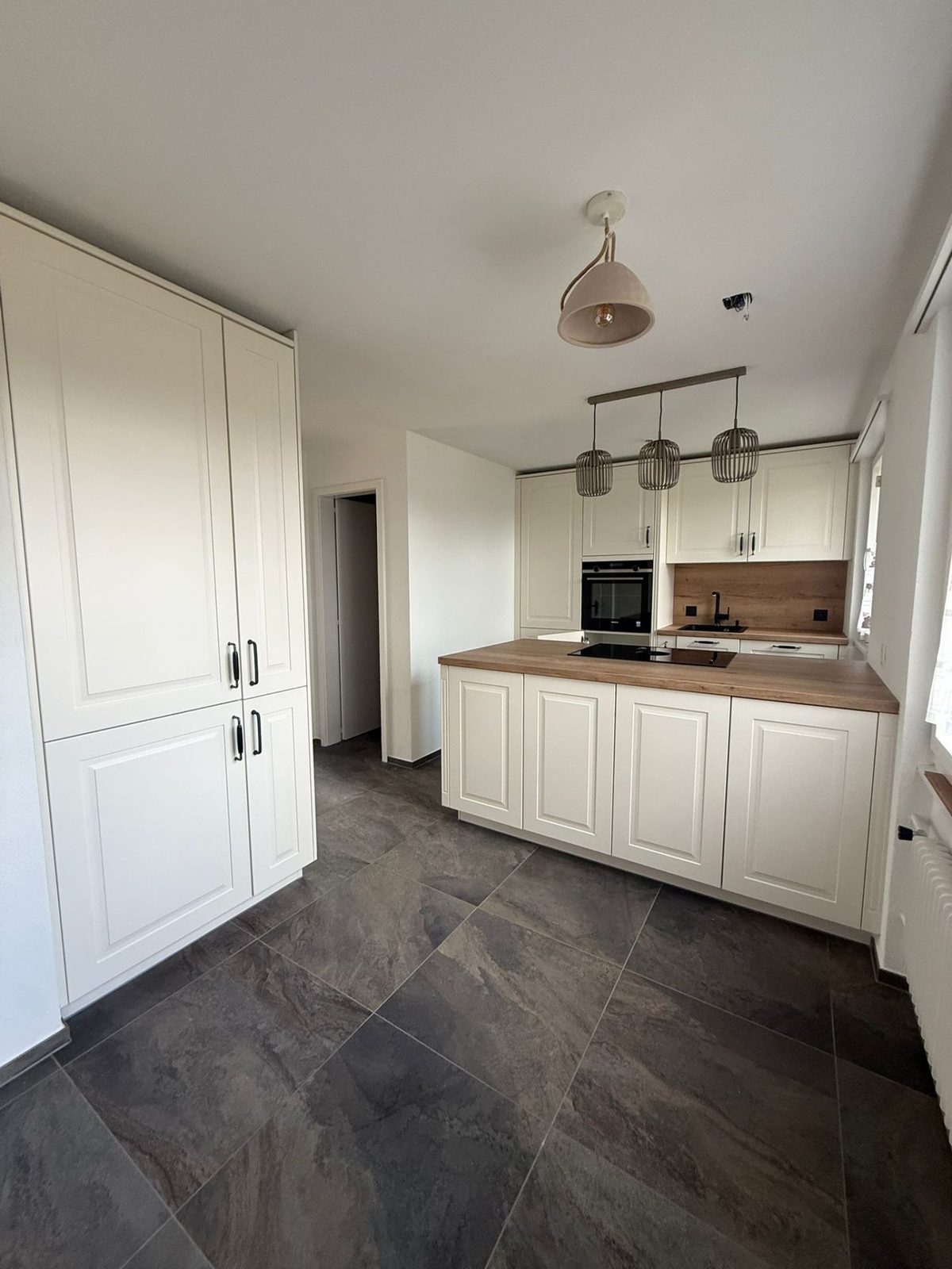 Gesamtrenovation Einfamilienhaus, Ferenbalm – Bild 1 von 2