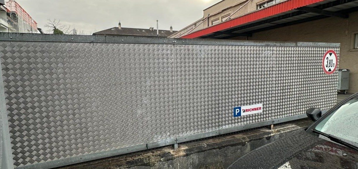 Graffitientfernung Geschäftsliegenschaft Güterstrasse, Bern – Bild 2 von 3